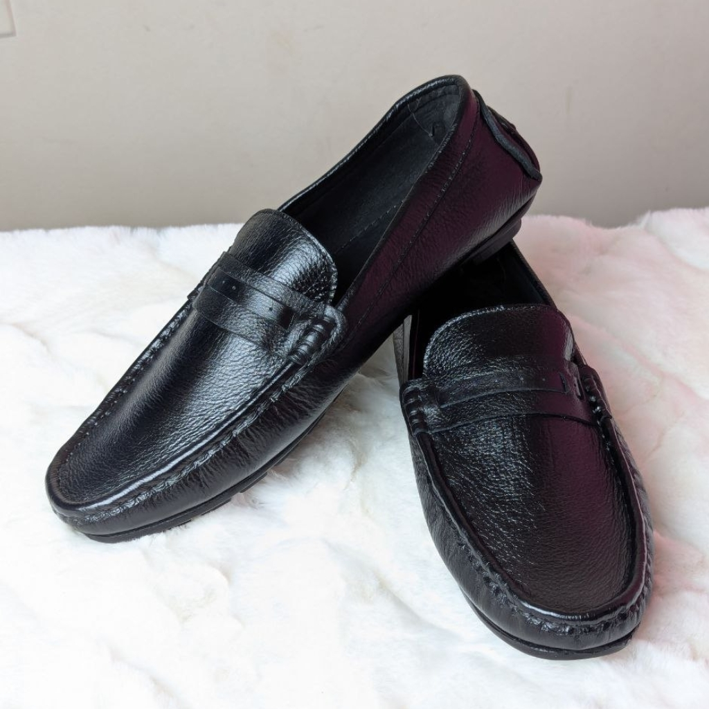 Classic Leather Loafer